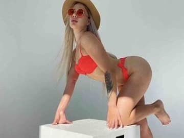 Live Sex Chat - JeanBell